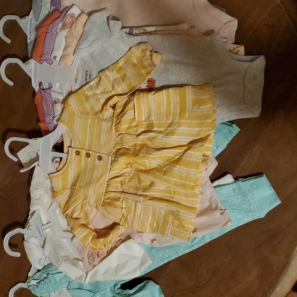Carter's 0-3 month bundle